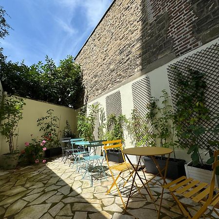Hipotel Lilas Gambetta Paris Exteriör bild