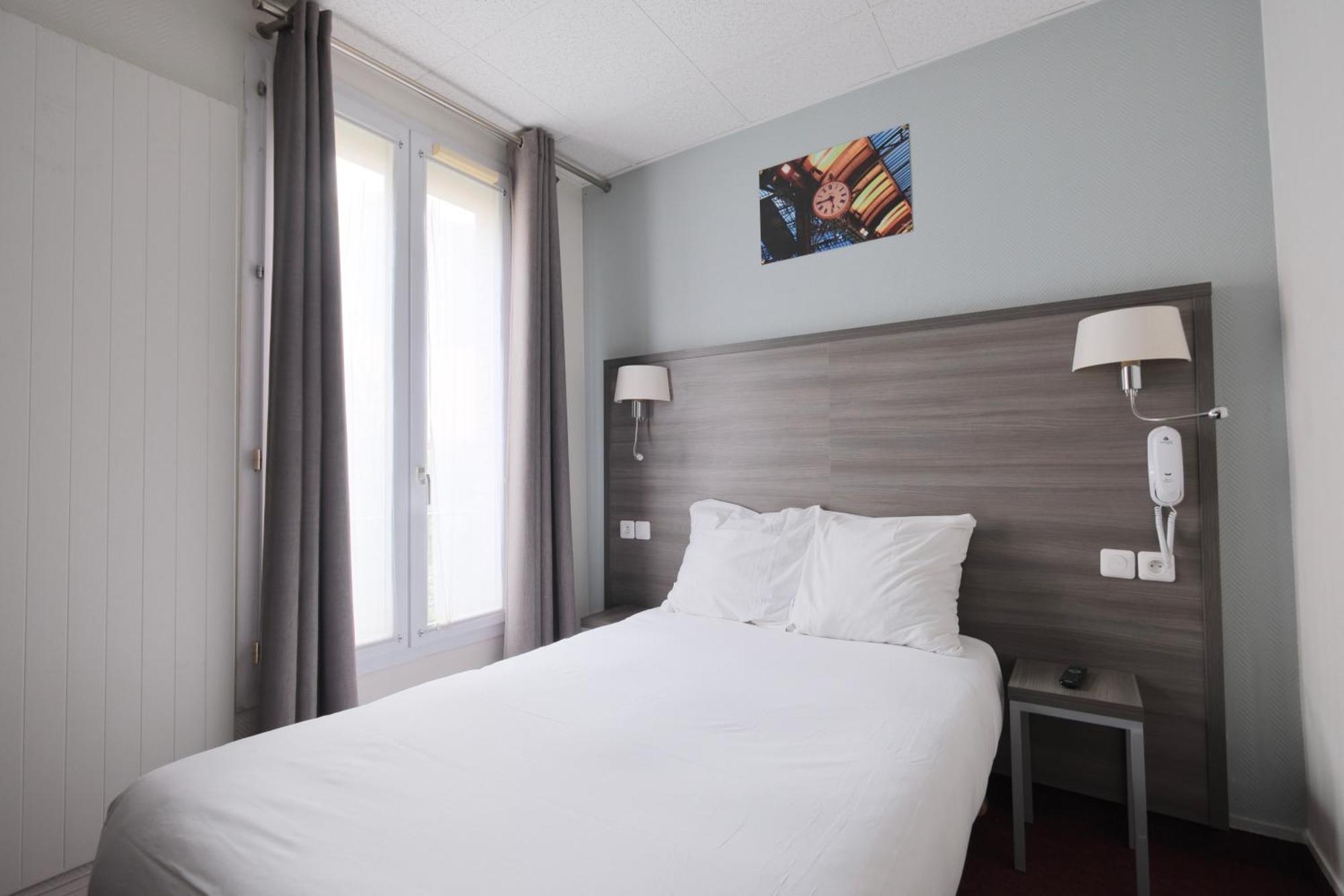 Hipotel Lilas Gambetta Paris Exteriör bild